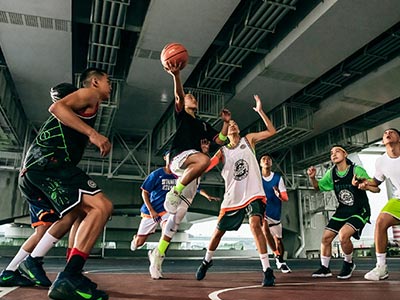 足球友谊赛皇家奥维耶多vs胡拜尔库迪西亚在线观看