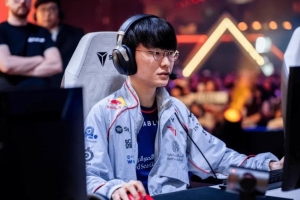 Faker：沟通上没太大问题，但在瞬息万变的决策上做得不够好