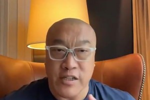 福克斯曾吐槽全明星：我们队全是老家伙！文班：在我们队你也是！