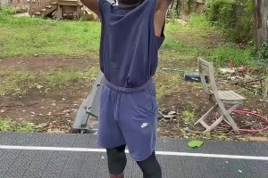 这特效绷不住了！外网网红恶搞布伦森打球就像……