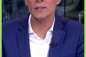 嘴皮子真六！亨利当着伊布的面一顿神夸，后者看上去相当受用