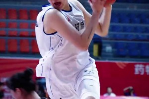 杀疯了！ 蒋紫涵狂轰39分率领武汉盛帆U21女篮击败上海！
