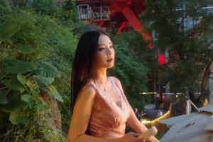 真漂亮！李明女儿在重庆游玩，网传其和向余望交往