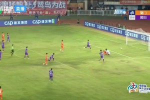 3分钟连进2球！闽超厦门队苏进勇禁区内抗开对手铲射破门