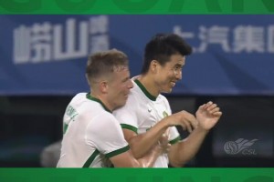 自己都难以置信！重温当年国安“电梯战神”王刚禁区外轰出世界波